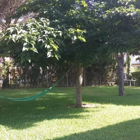 Semesterbostad En - Amplio Jardin